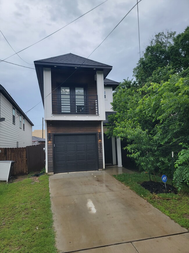 property at 2336 Starks Ave