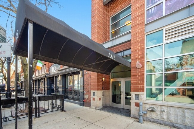 1515 N Wells St, Unit 4E in Chicago, IL - Building Photo - Building Photo