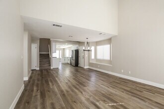 7231 Nordic Lights Dr in Las Vegas, NV - Building Photo - Building Photo