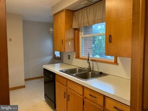 111 Green St in Warrenton, VA - Building Photo - Building Photo