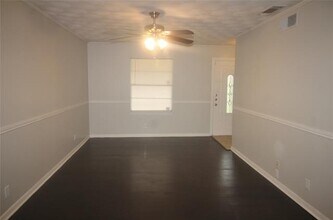 802 Sequoia Dr in Lancaster, TX - Building Photo - Building Photo
