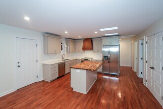 440 S May St in Southern Pines, NC - Building Photo - Building Photo