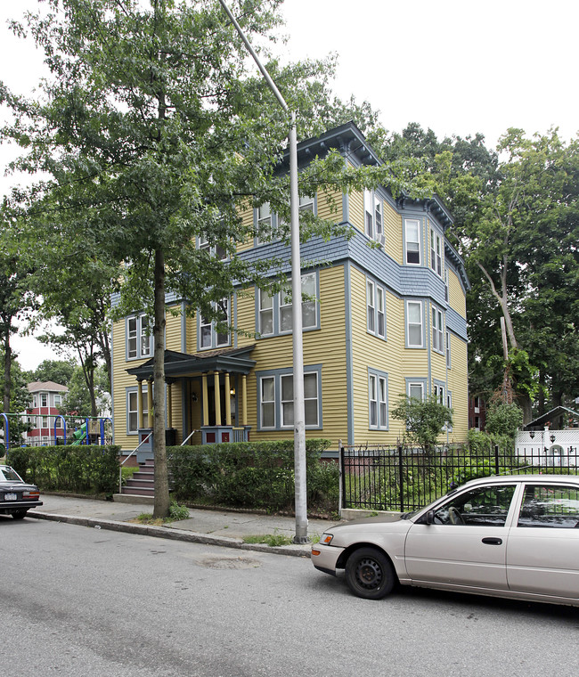 70 Florence St in Worcester, MA - Building Photo - Building Photo