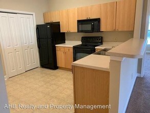 100 Campus Walk Trail in Elon, NC - Building Photo - Building Photo