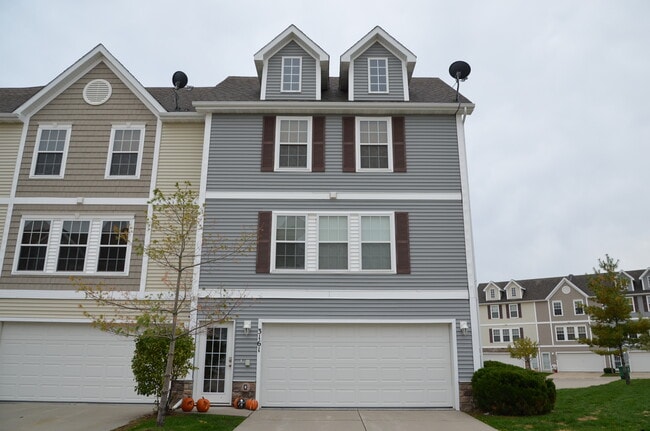 property at 3161 SW Sharmin Ln