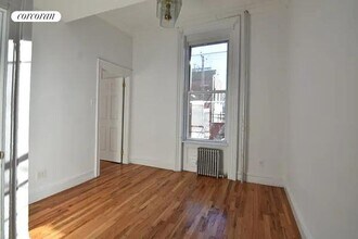 368 Van Brunt St in Brooklyn, NY - Building Photo - Building Photo