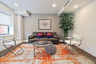 3835 Main St-Unit -304 in Kansas City, MO - Building Photo - Building Photo