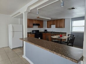 3718 Franklin Ave in New Orleans, LA - Foto de edificio - Building Photo