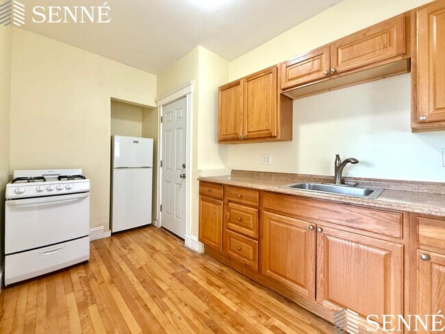 7 Sherborn Ct, Unit 10