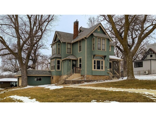 property at 519 Park Ave