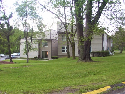 Holiday Acres in Latrobe, PA - Building Photo