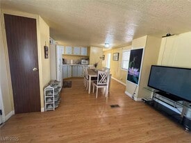 551 Piltz Rd in Pahrump, NV - Building Photo