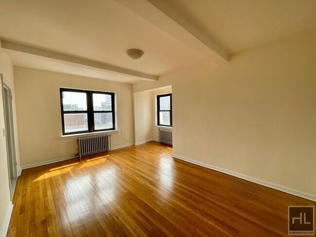 AMSTERDAM AVENUE in New York, NY - Building Photo - Building Photo