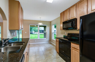 4 Sea Beacon Pl in Palm Coast, FL - Building Photo - Building Photo