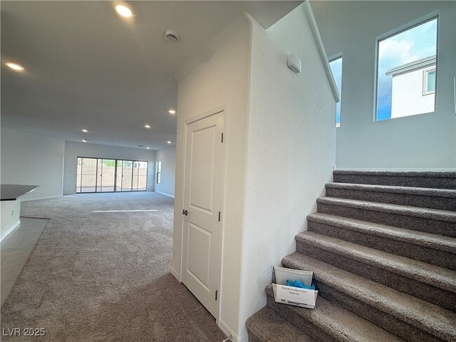 7516 Castlegreen Ave in Enterprise, NV - Building Photo - Building Photo