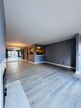 6660 Maple Lakes Dr in West Bloomfield Township, MI - Building Photo - Building Photo