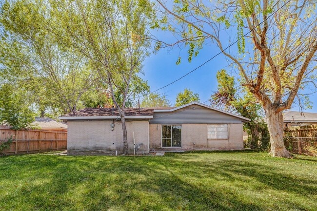 property at 3918 Dalmatian Dr