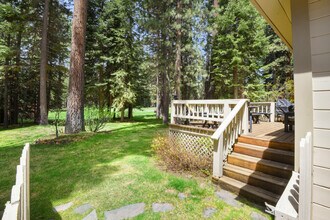 531 Brassie Ave in Tahoe Vista, CA - Building Photo - Building Photo