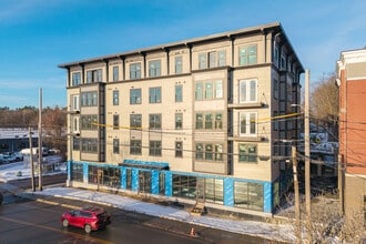 15-23 Park St in Essex Junction, VT - Building Photo - Building Photo