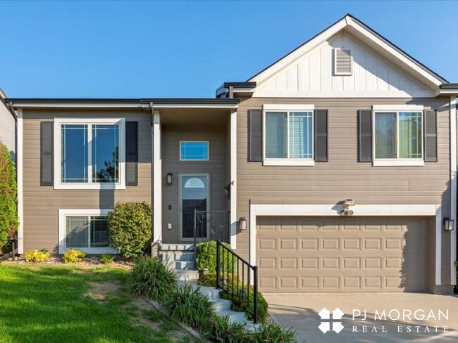 property at 14602 Gilder Ave