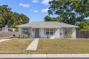 3505 Prescott St N in St. Petersburg, FL - Building Photo