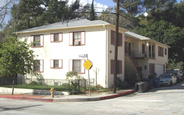 6100-6110 Glen Alder St in Los Angeles, CA - Foto de edificio