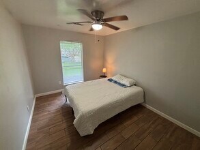 9423 Fairdale Ln in Houston, TX - Building Photo - Building Photo