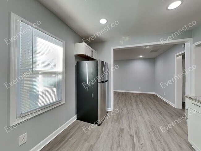 1268 Byewood Ln SW in Atlanta, GA - Building Photo - Building Photo