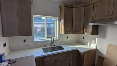 1047 Brommer St in Santa Cruz, CA - Building Photo - Building Photo