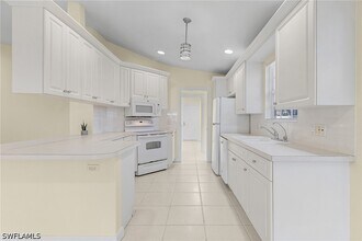 4187 St George Ln in Naples, FL - Building Photo - Building Photo