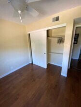 5649 Lake Park Way, Unit 209 in La Mesa, CA - Foto de edificio - Building Photo