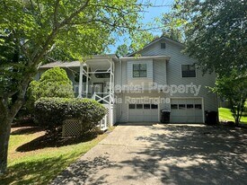 4798 Rock Island Ln NW in Acworth, GA - Building Photo