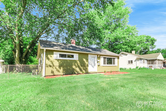 1450 Blossom Ave in Ypsilanti, MI - Building Photo - Building Photo