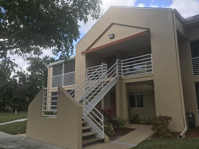 3100 Seasons Way, Unit Unit 104 in Estero, FL - Building Photo - Building Photo