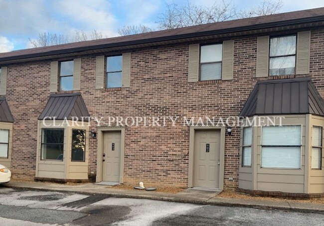 property at 904 Valley Head Rd NW