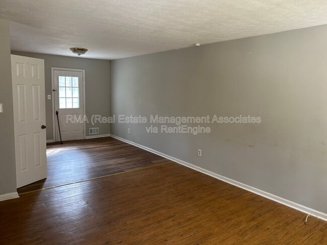 1216 High Falls Rd in Griffin, GA - Building Photo - Building Photo