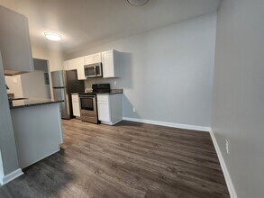 Vester Apartments in Ferndale, MI - Building Photo - Building Photo