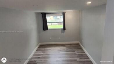 115 Walker Ave in Greenacres, FL - Building Photo - Building Photo