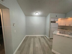 3310 Pinewalk Dr N-Unit -1835 in Margate, FL - Building Photo - Building Photo