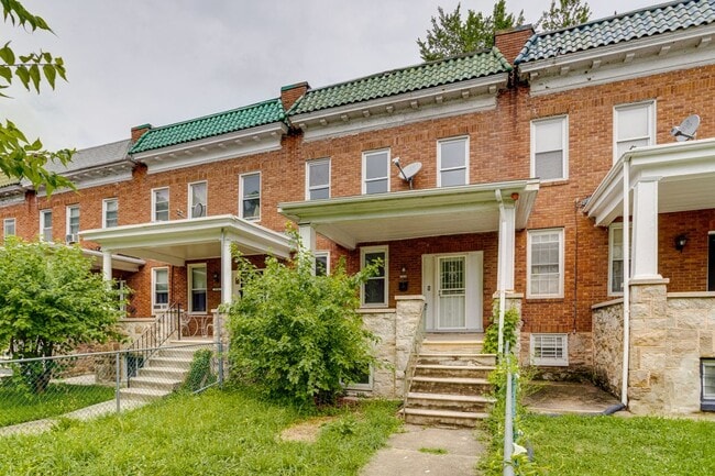 2908 Oakley Ave in Baltimore, MD - Building Photo - Building Photo