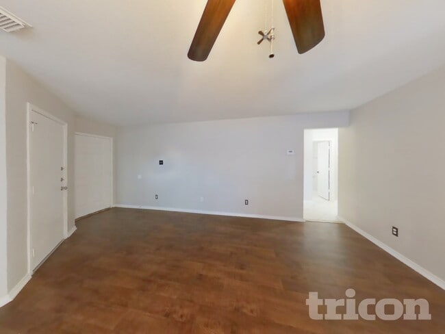 7902 Brazoria Park in San Antonio, TX - Building Photo - Building Photo