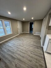 1949 Beck St in Manhattan, KS - Building Photo - Building Photo