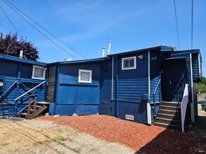215 Arkansas St in Vallejo, CA - Building Photo - Building Photo