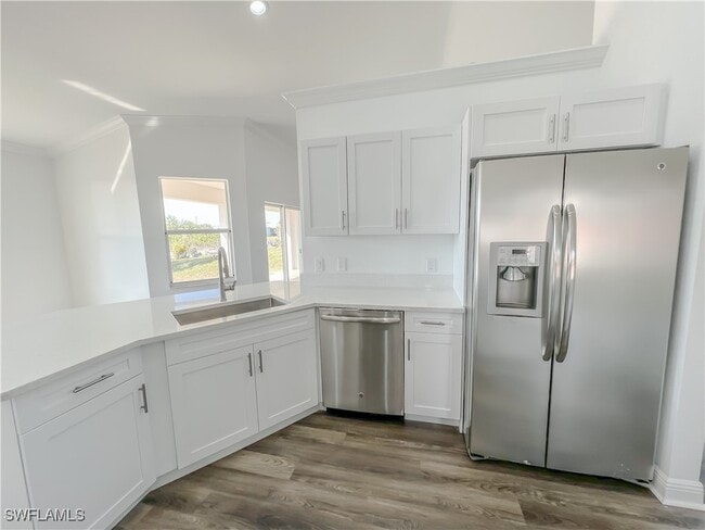 property at 3303 33rd St SW