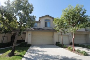 7928 E Horizon View Dr in Anaheim, CA - Building Photo