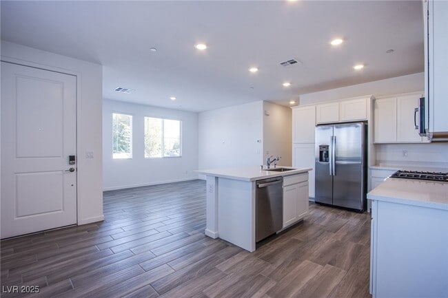 property at 145 Aqua Cmns