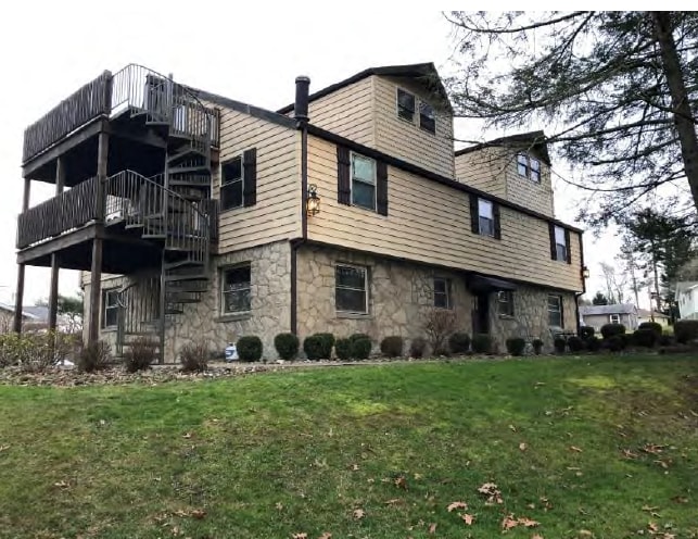 1637 Otlahurst Dr, Unit 1637 Otlahurst Dr Apt 6 in Fairmont, WV - Foto de edificio