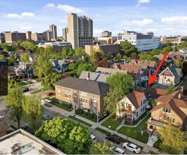 3062 N Oakland Ave, Unit Upper unit in Milwaukee, WI - Building Photo - Building Photo