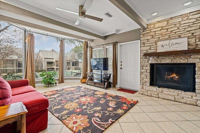 143 World of Tennis Sq in Lakeway, TX - Building Photo - Building Photo