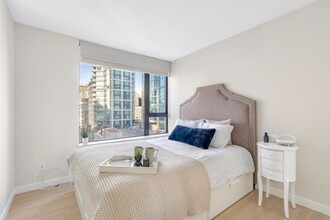 1295 Richards St, Unit SI ID1057712P in Vancouver, BC - Building Photo - Building Photo